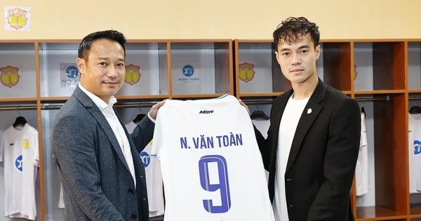 Văn Toàn chính thức lựa chọn gia nhập CLB Nam Định