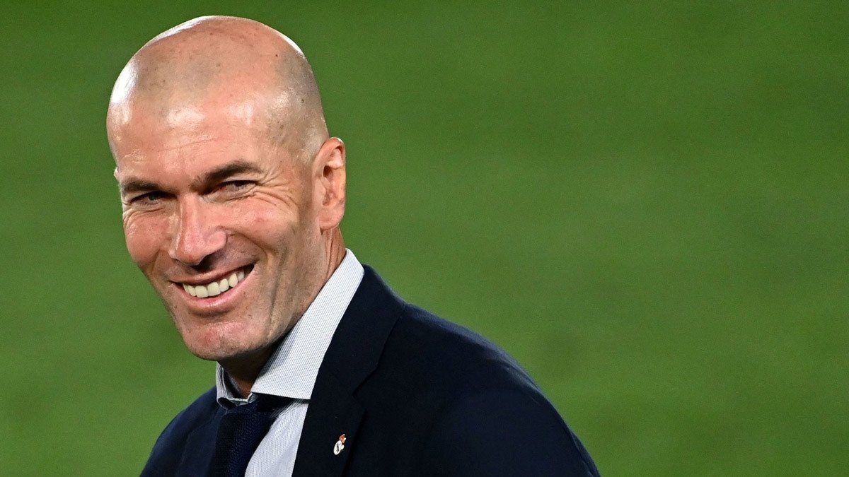 Bayern Munich đón chào Zinedine Zidane như HLV mới